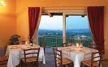 Eremo Della Gasprina 컨트리하우스 *